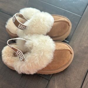 UGG Kids Brown and Cream Fluffy Slippers